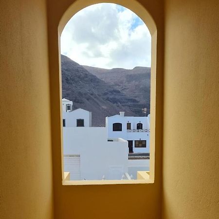 Cliff View Orzola Apartment Luaran gambar