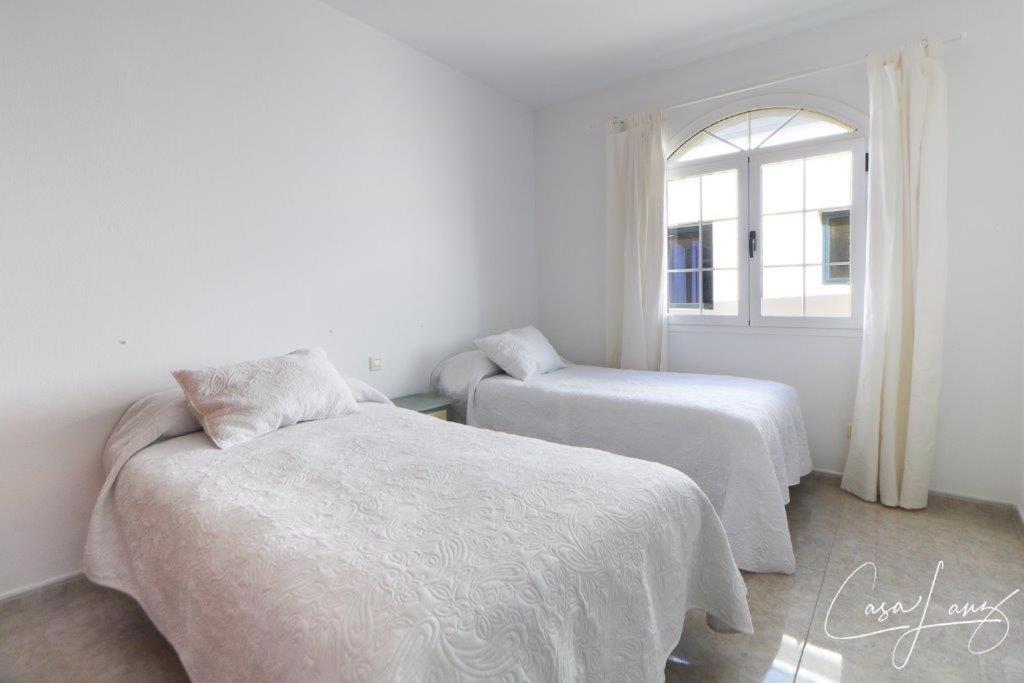 Cliff View Orzola Apartment Luaran gambar